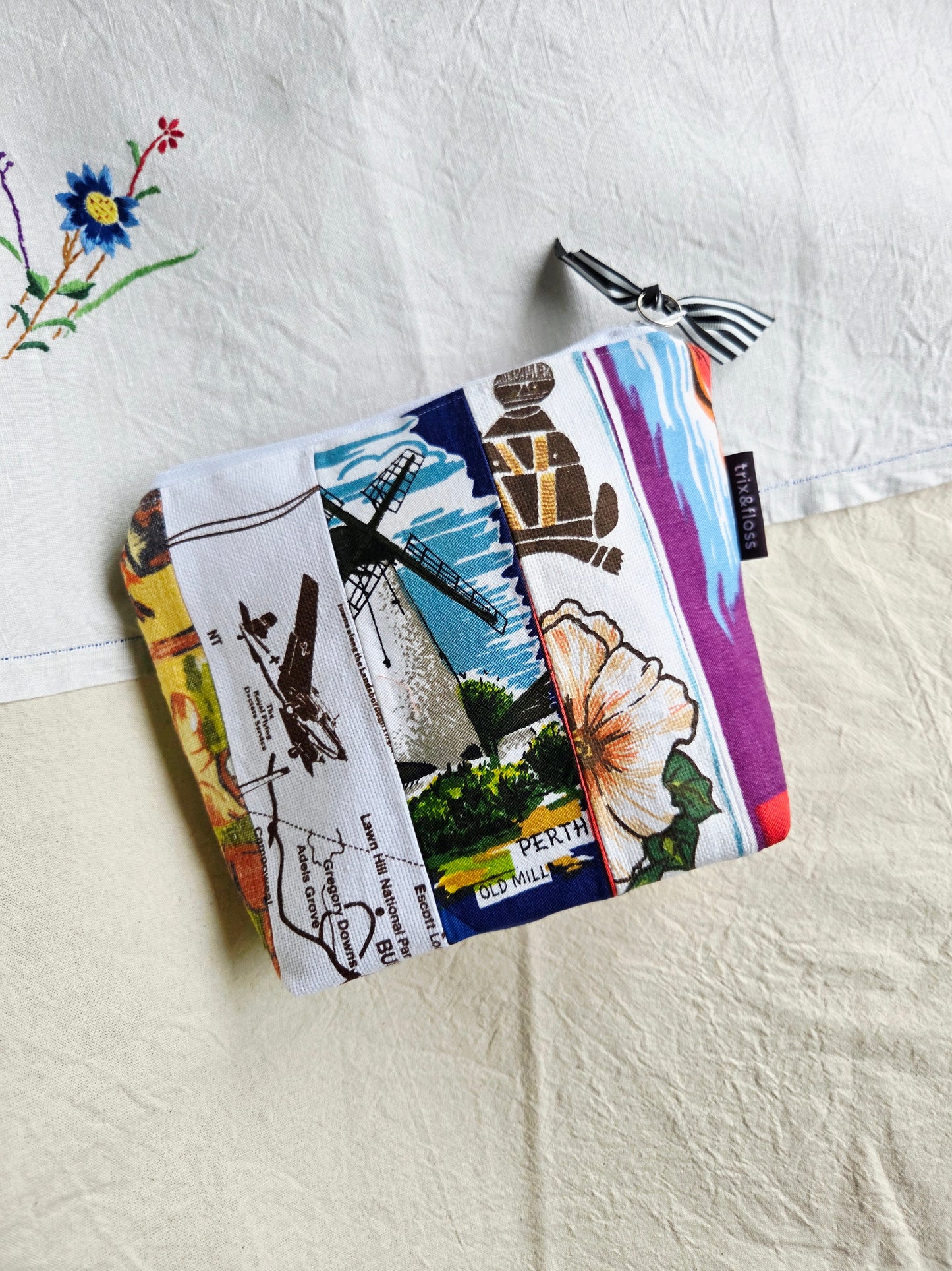 THE TEA BAG zipper pouch