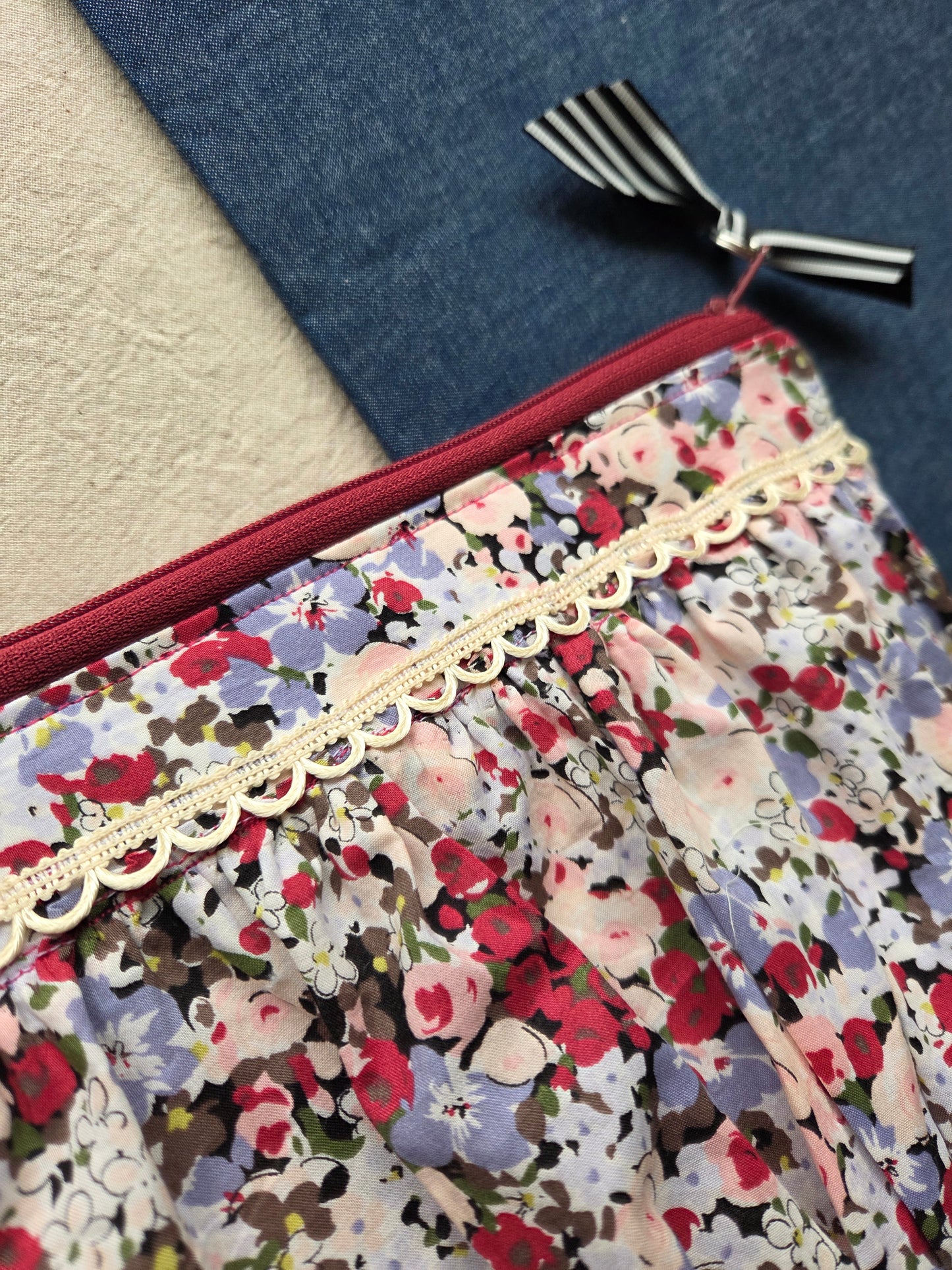 JEANS & A NICE TOP zipper pouch