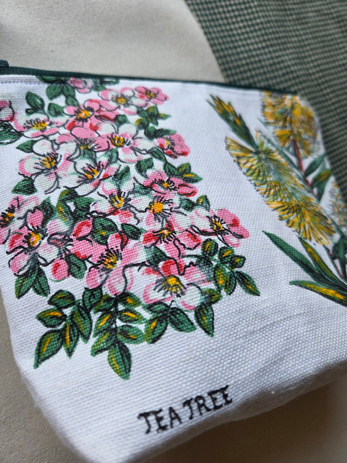 NATIONAL TREASURE zipper pouch