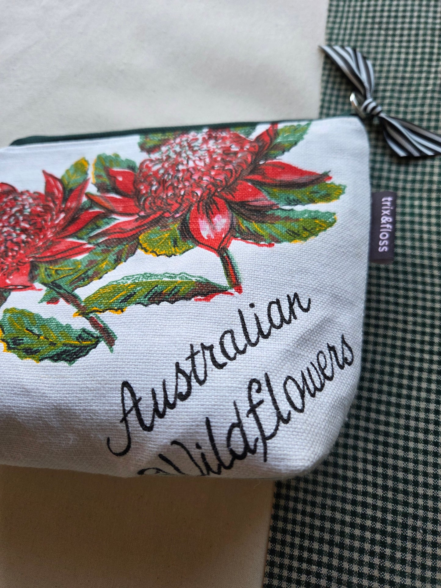 NATIONAL TREASURE zipper pouch
