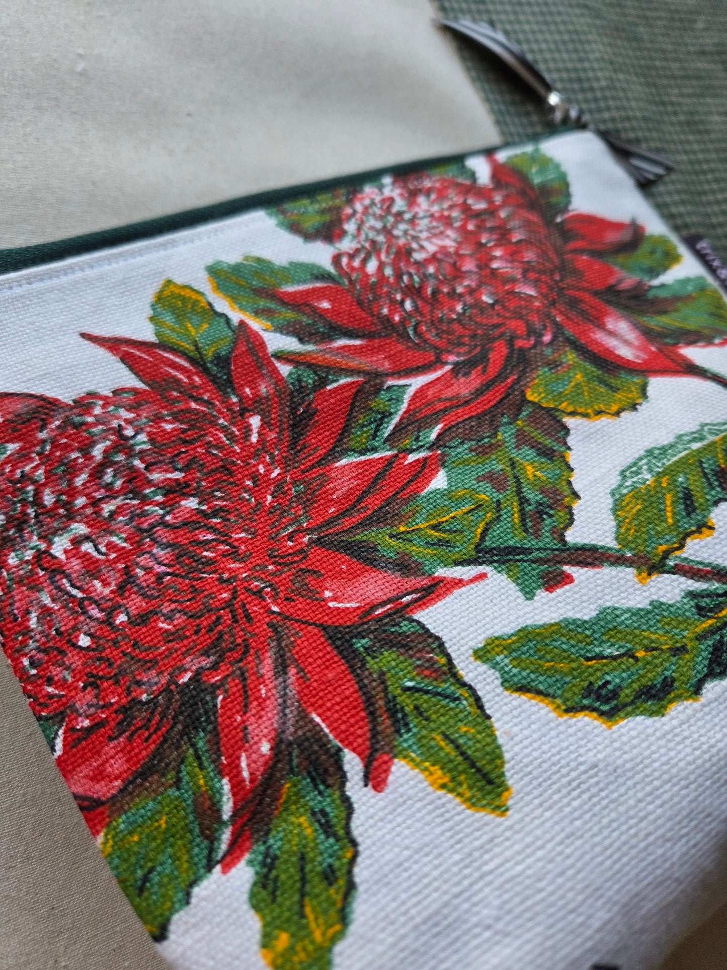 NATIONAL TREASURE zipper pouch