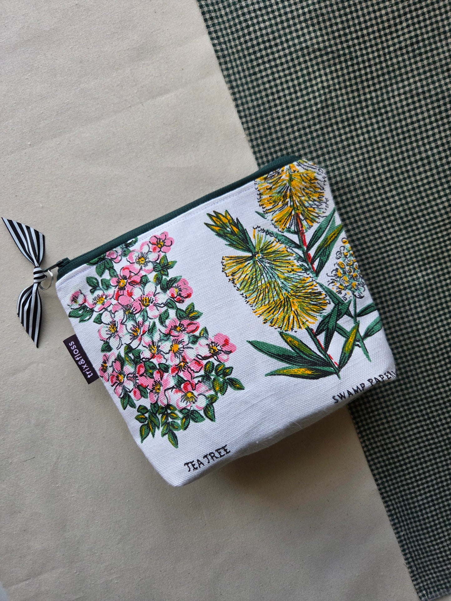 NATIONAL TREASURE zipper pouch