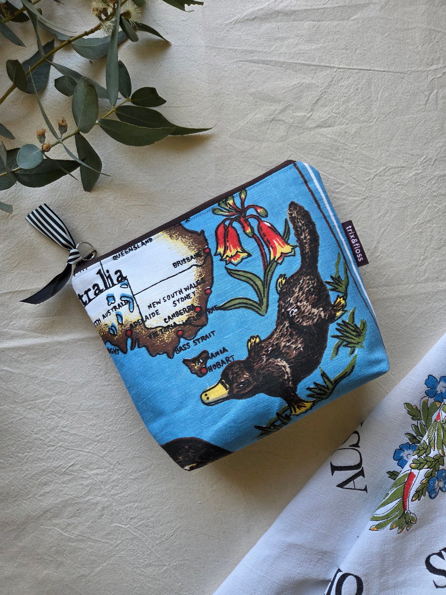 BEAR & BILL zipper pouch