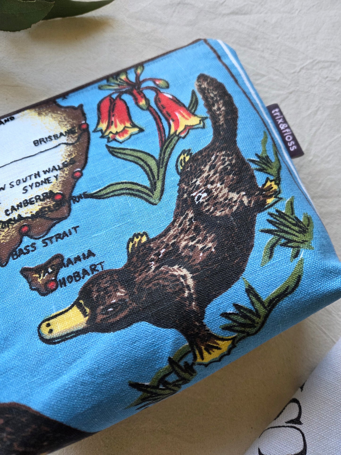 BEAR & BILL zipper pouch