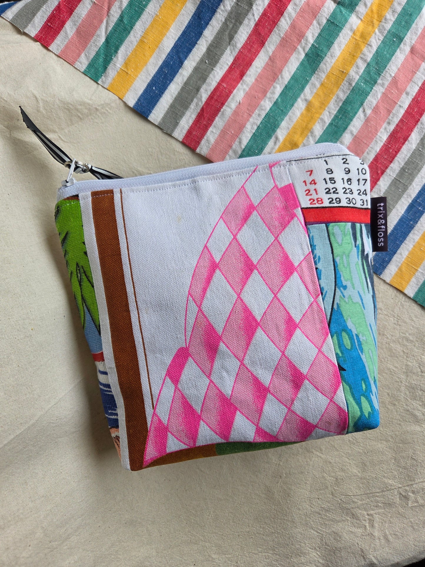 THE HUDDLE REMIX zipper pouch