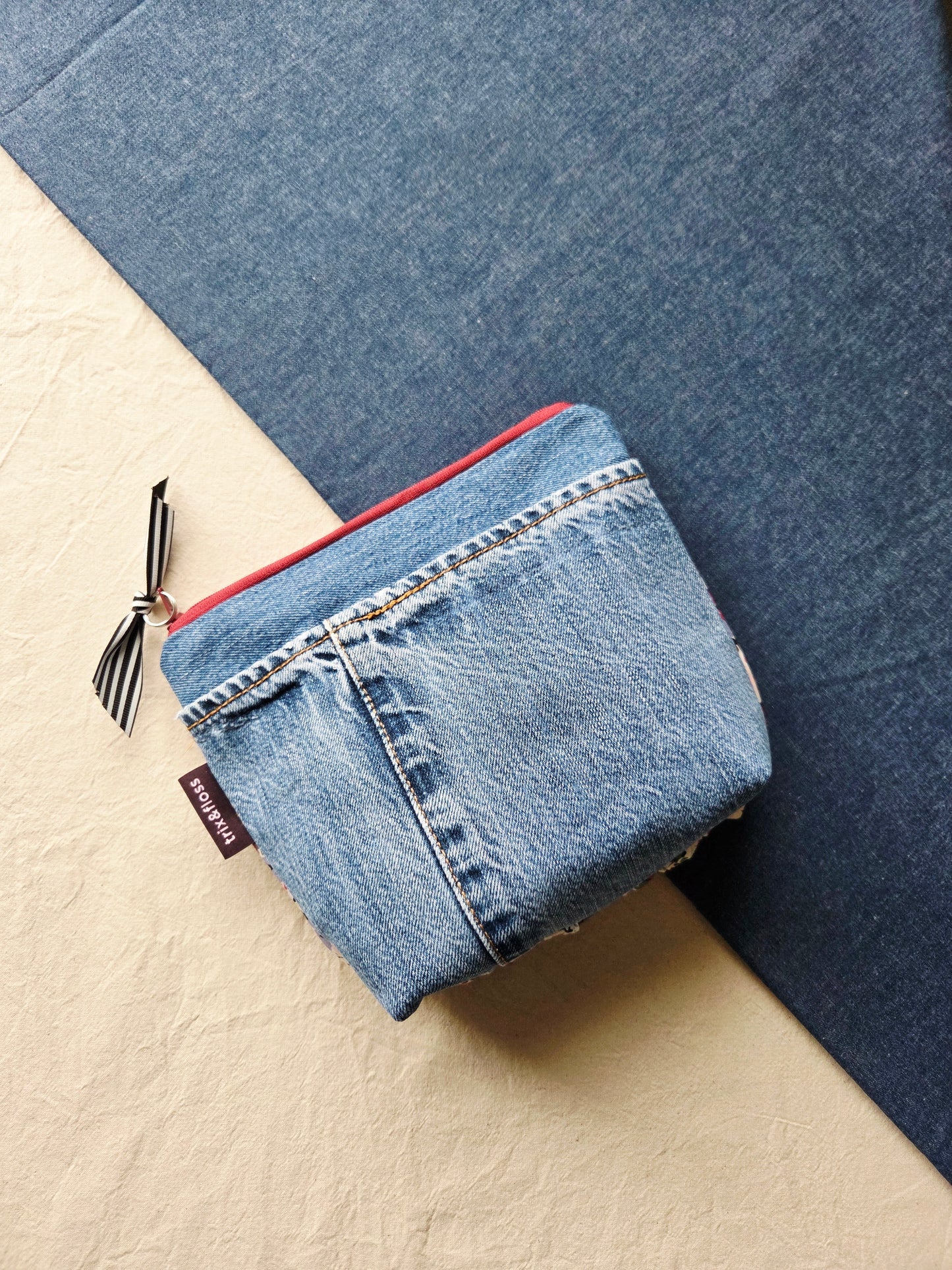 JEANS & A NICE TOP zipper pouch