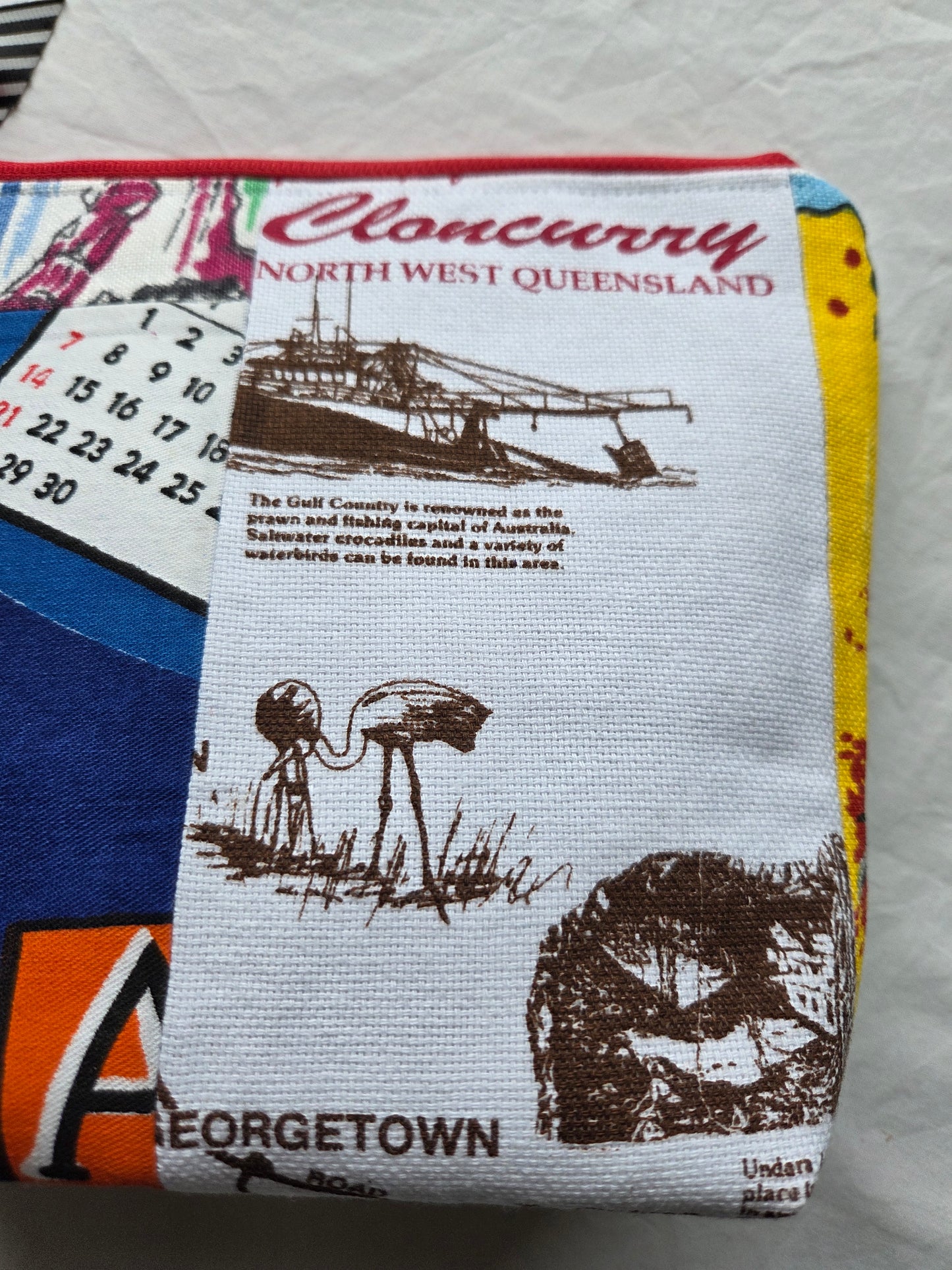 KEEP CALM & CURRY ON zipper pouch