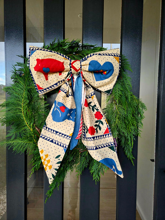 Giant Christmas Bow - Nordic Cottage