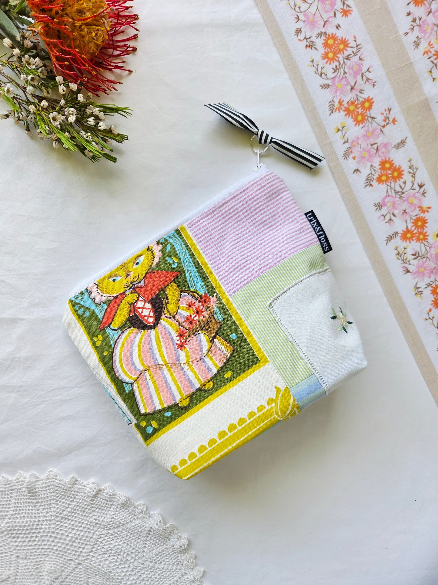 MIGHTY MOUSE zipper pouch