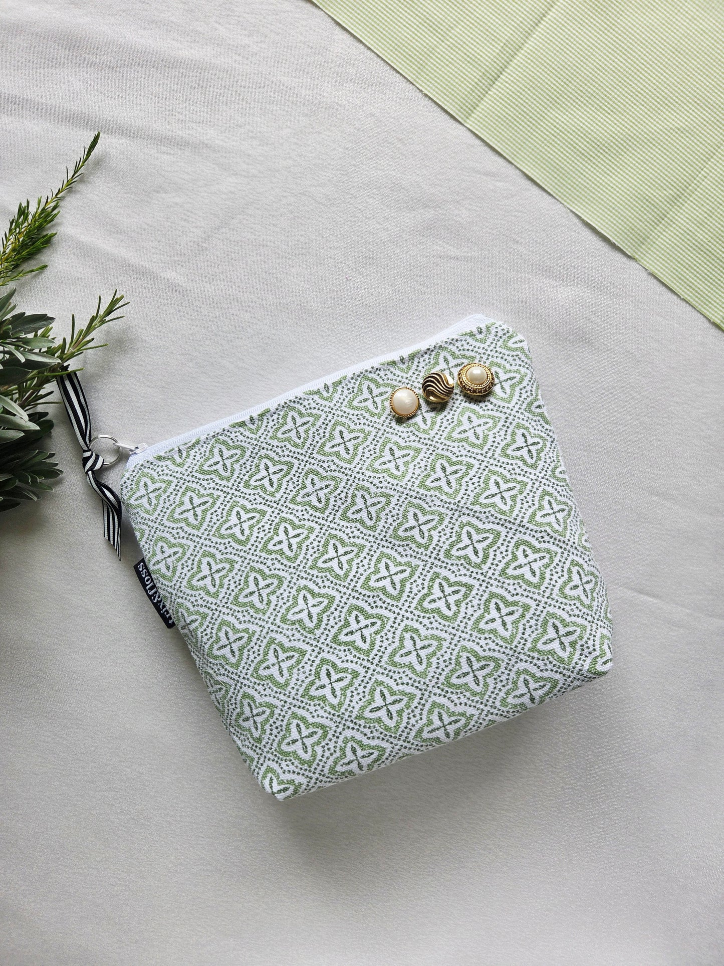 SAGE ADVICE zipper pouch