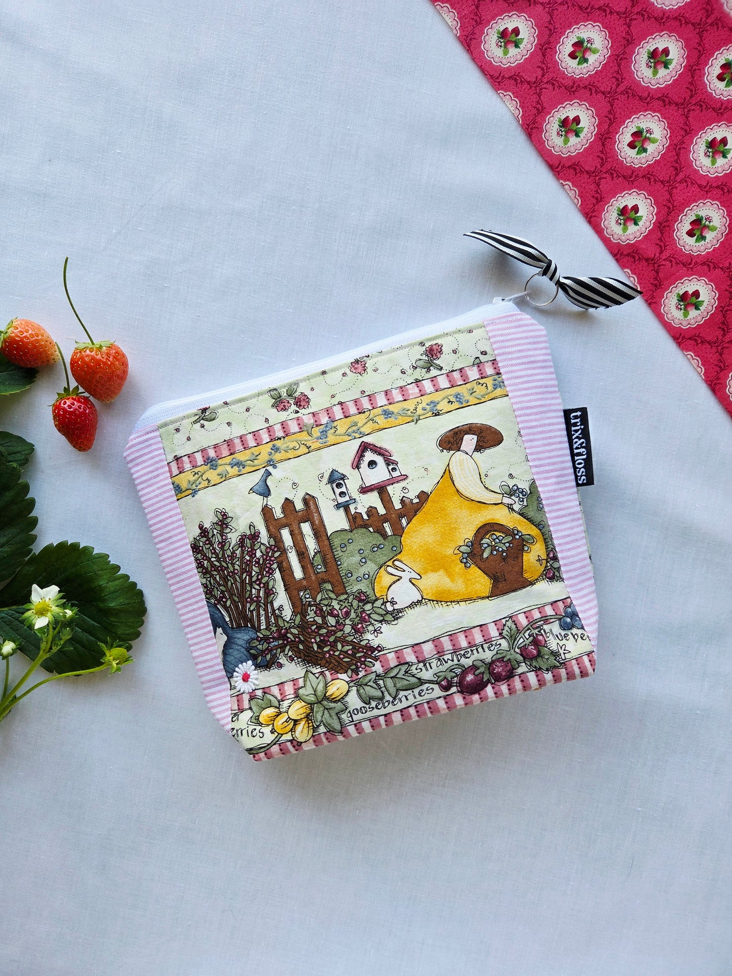 BERRY PICKIN' zipper pouch