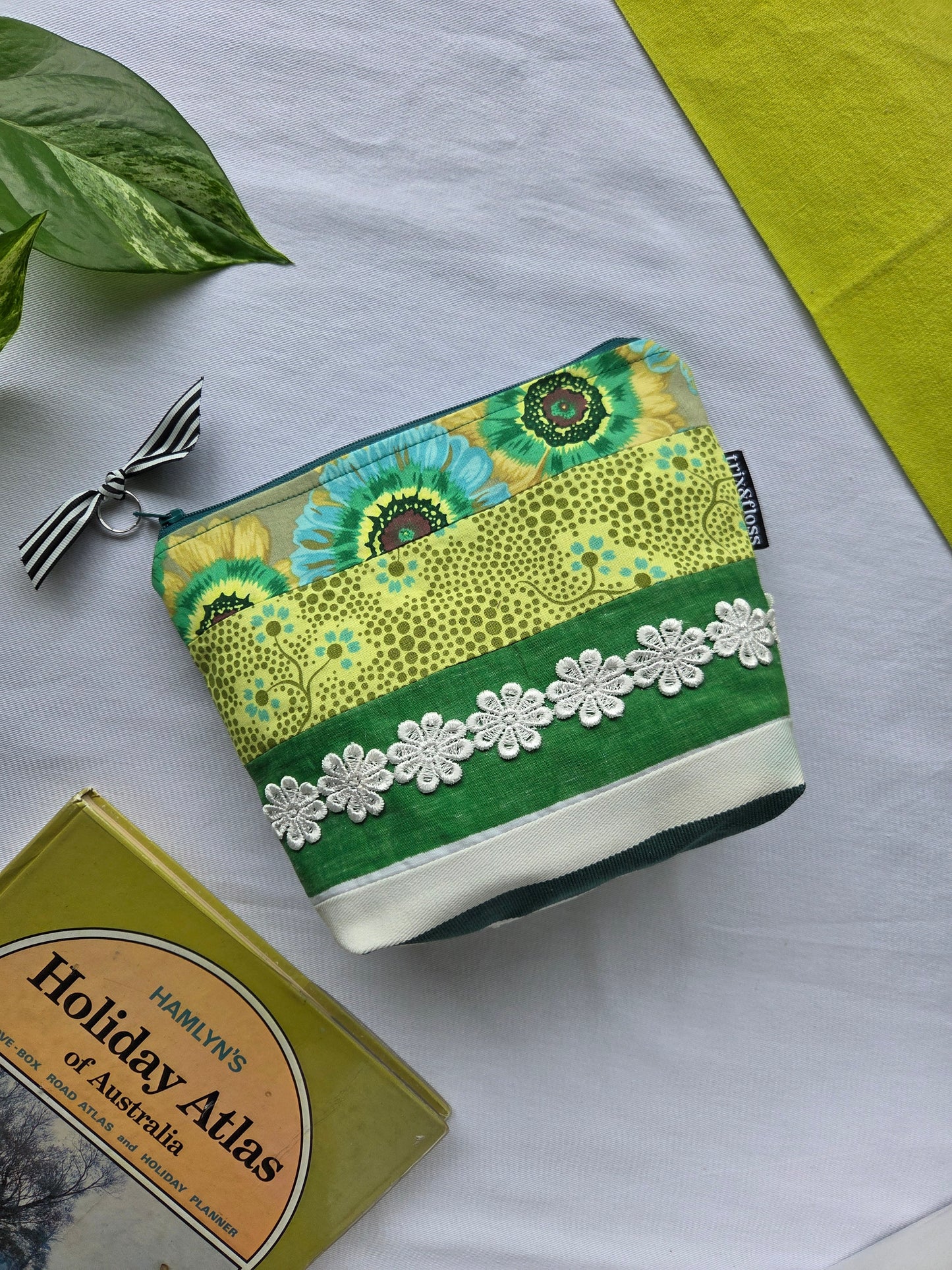 GREEN PATCHWORK CLUB zipper pouch