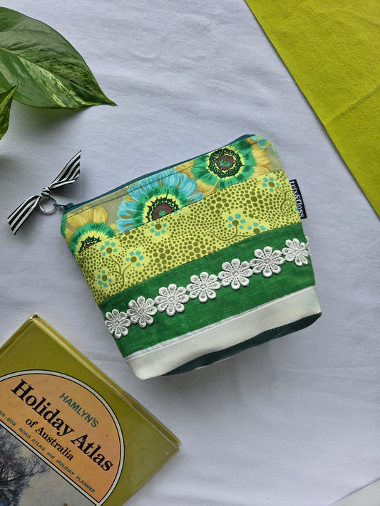 GREEN PATCHWORK CLUB zipper pouch