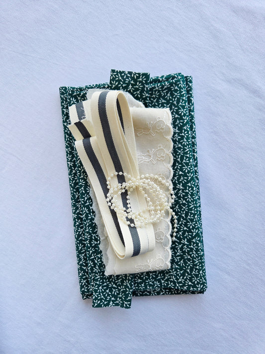 DIY Fabric Bow Kit: Forest green floral