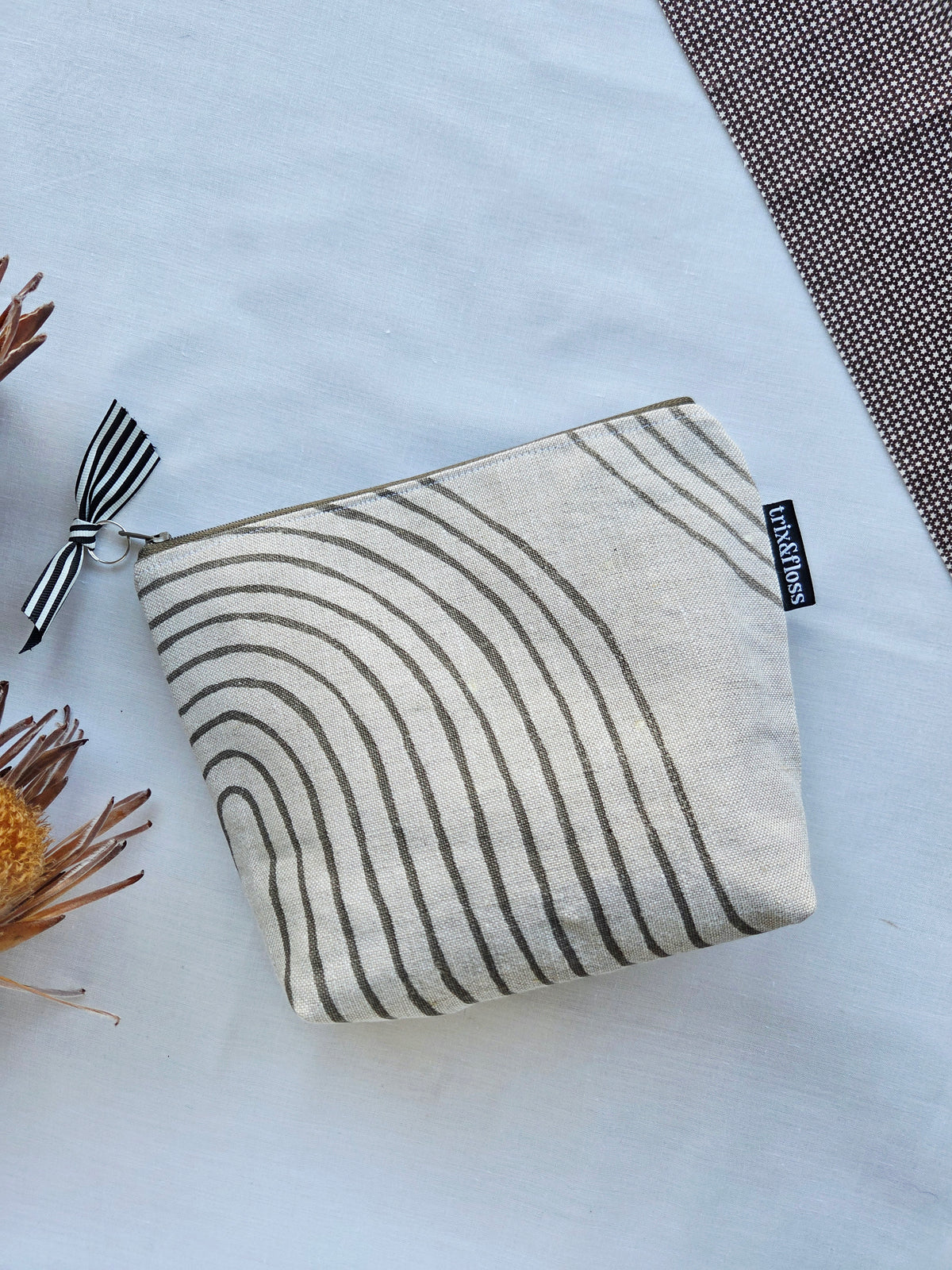 LINE DANCE zipper pouch