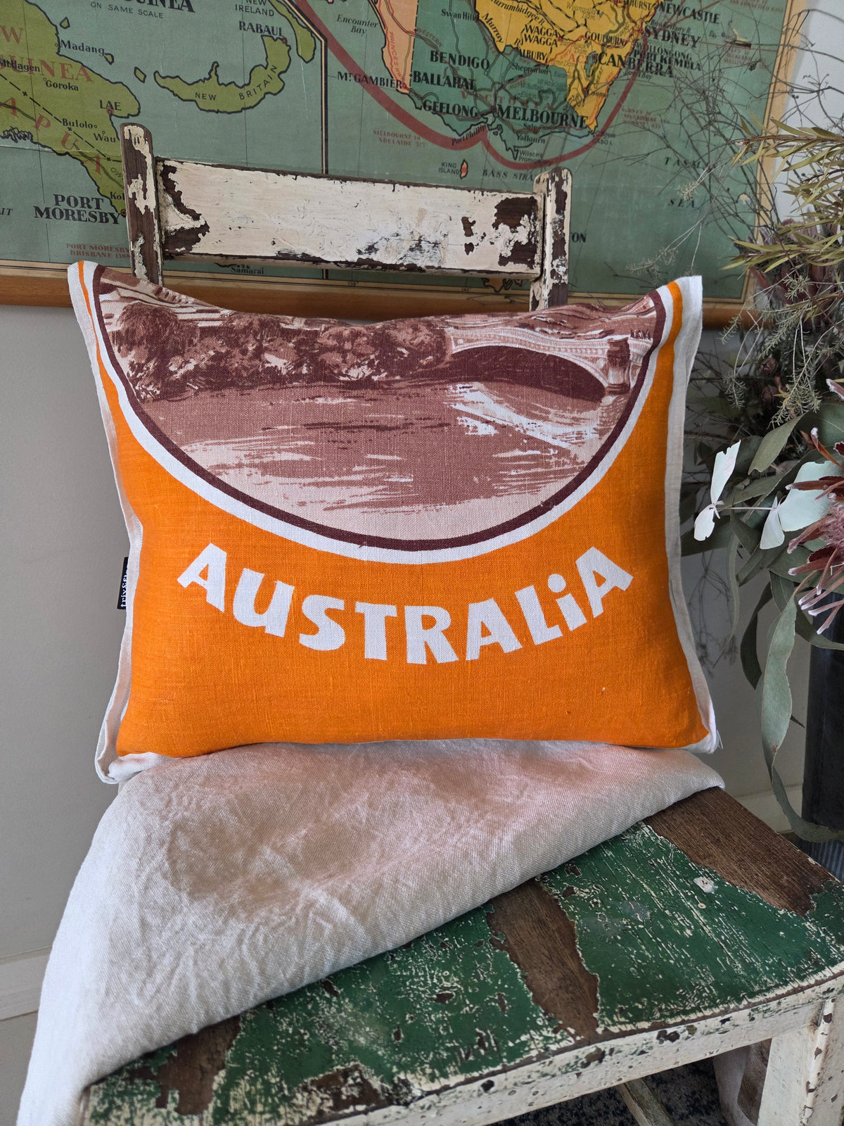 Melbourne cushion