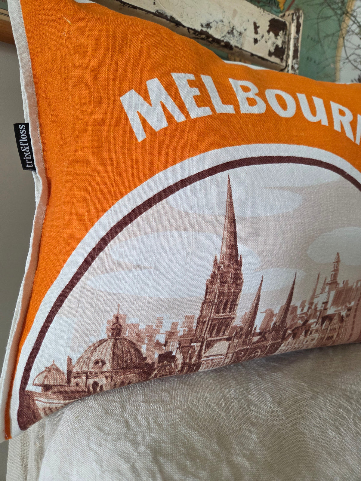 Melbourne cushion
