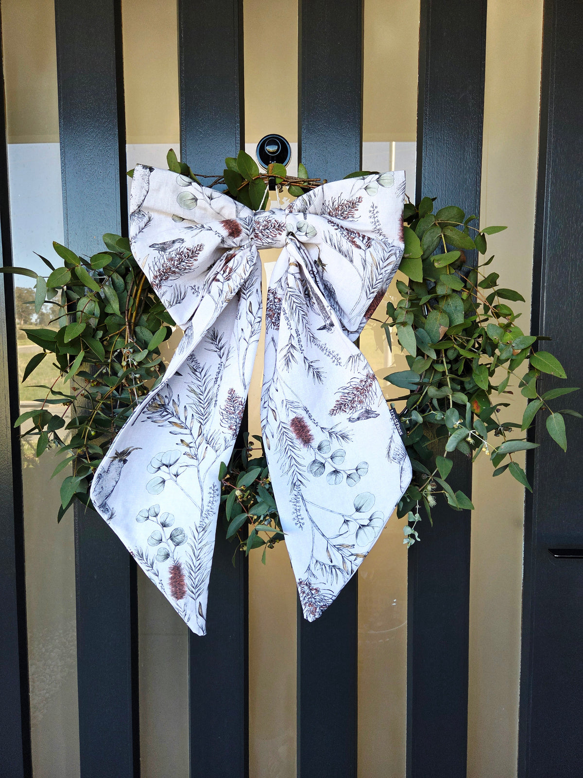 Giant Christmas Bow - Bush Christmas Linen