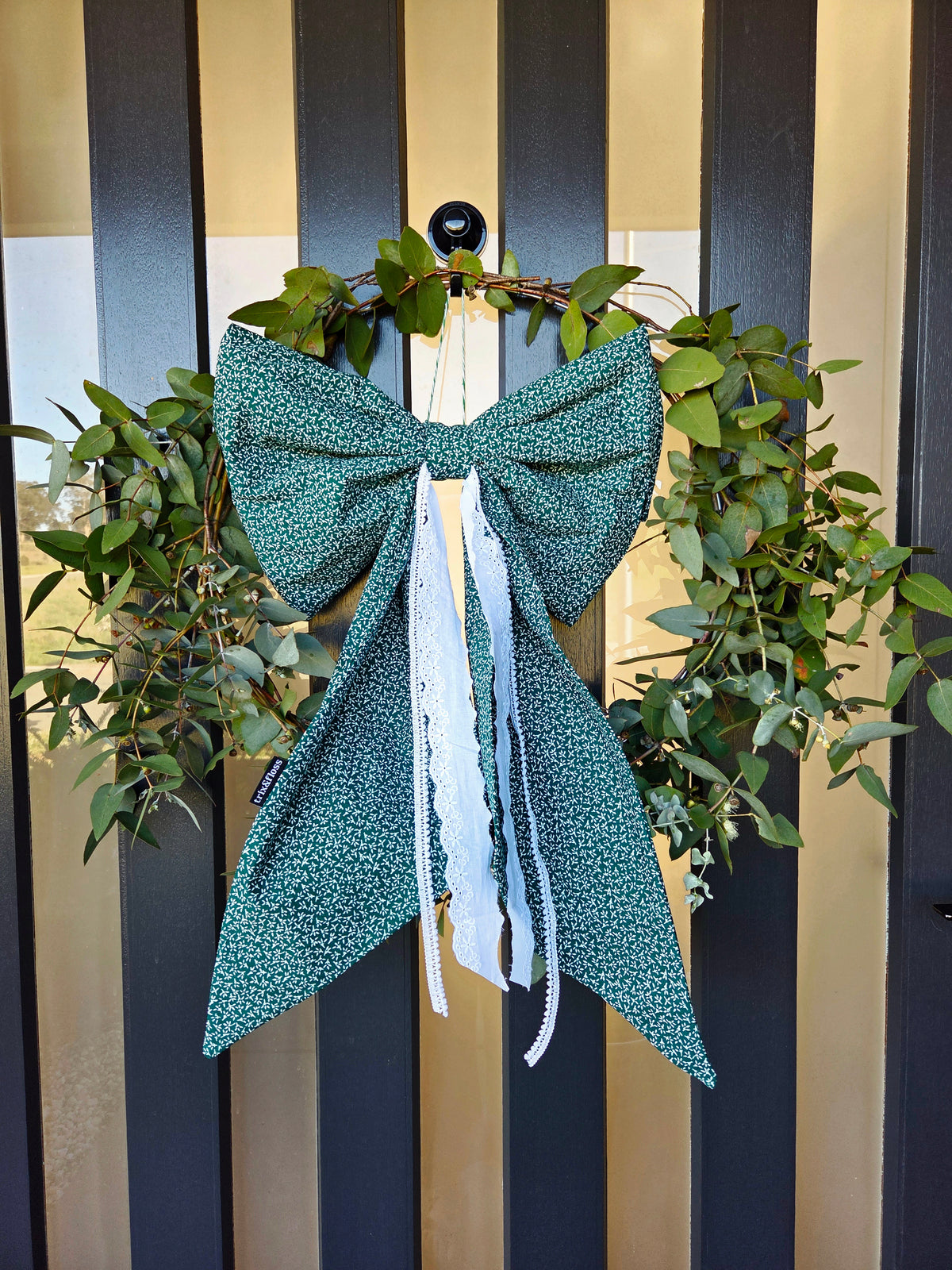 Giant Christmas Bow - Festive Forrest Green