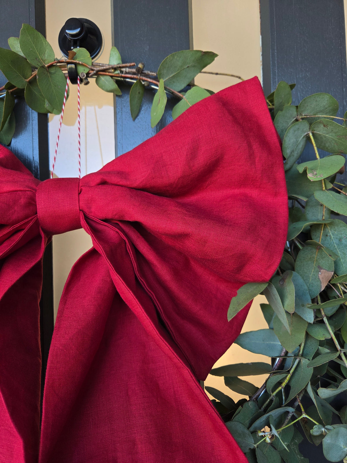 Giant Christmas Bow - Classic Red Linen