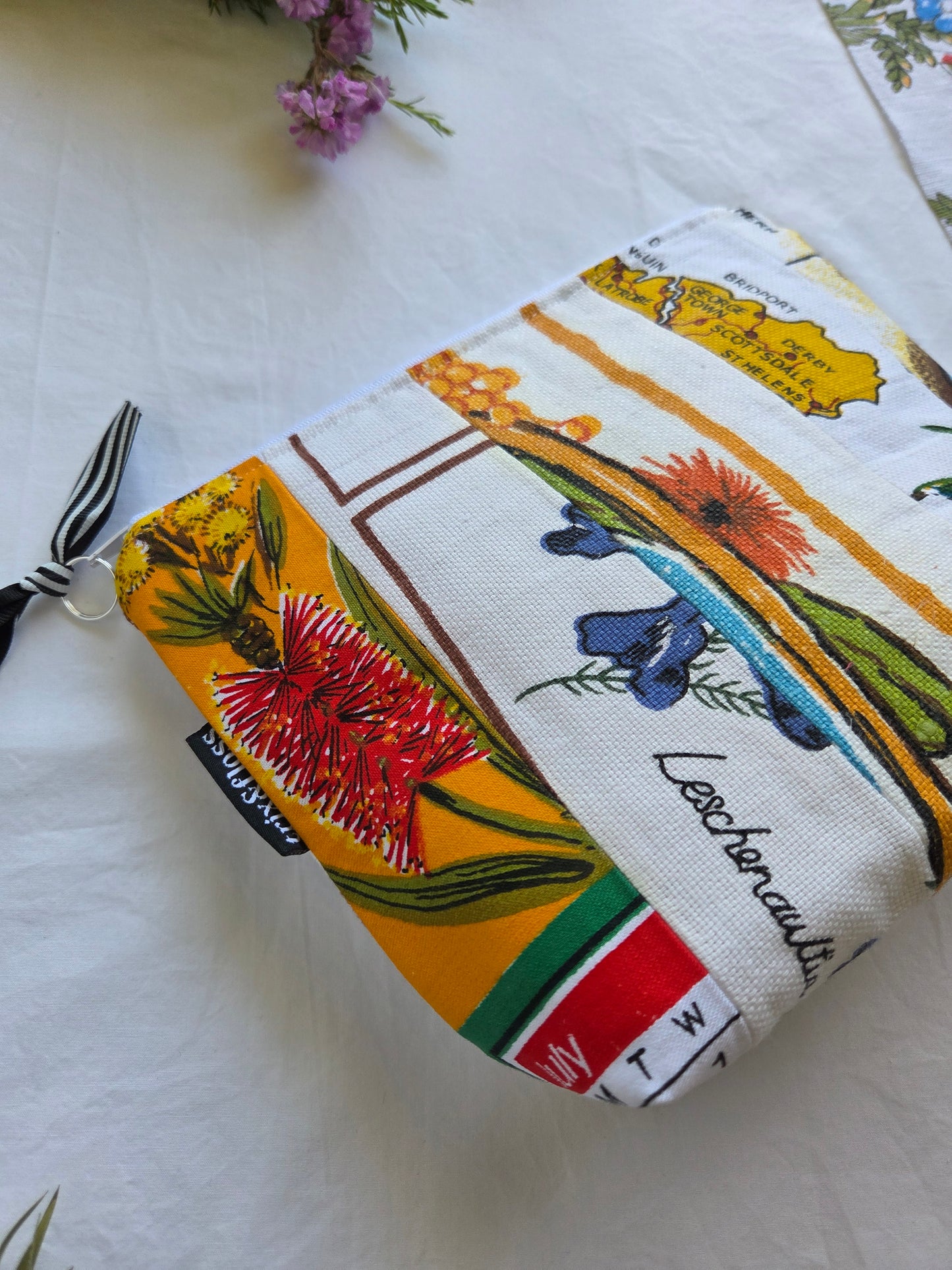 WILDFLOWER HOUR zipper pouch