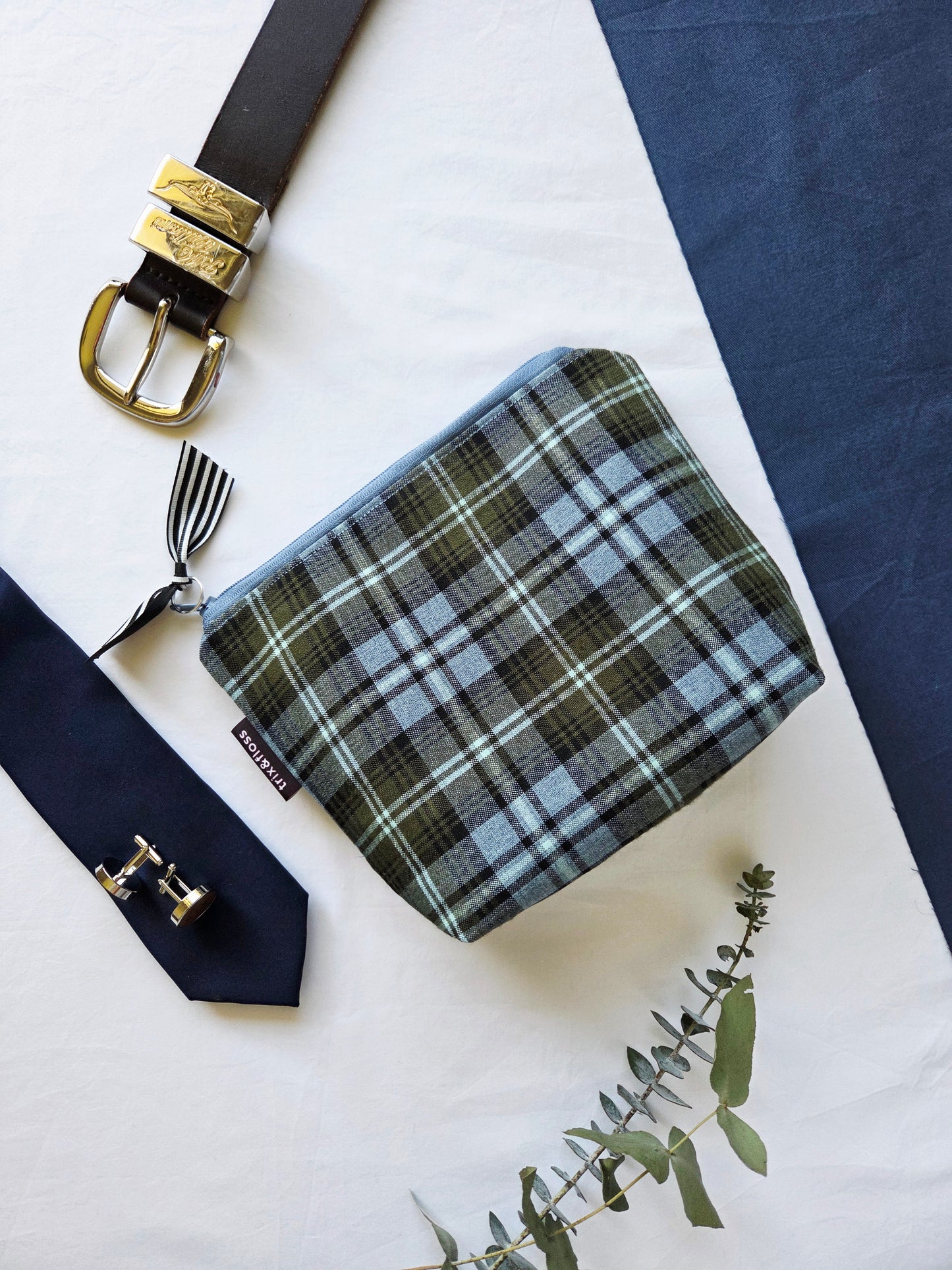 GOTTA BE BLOKING zipper pouch