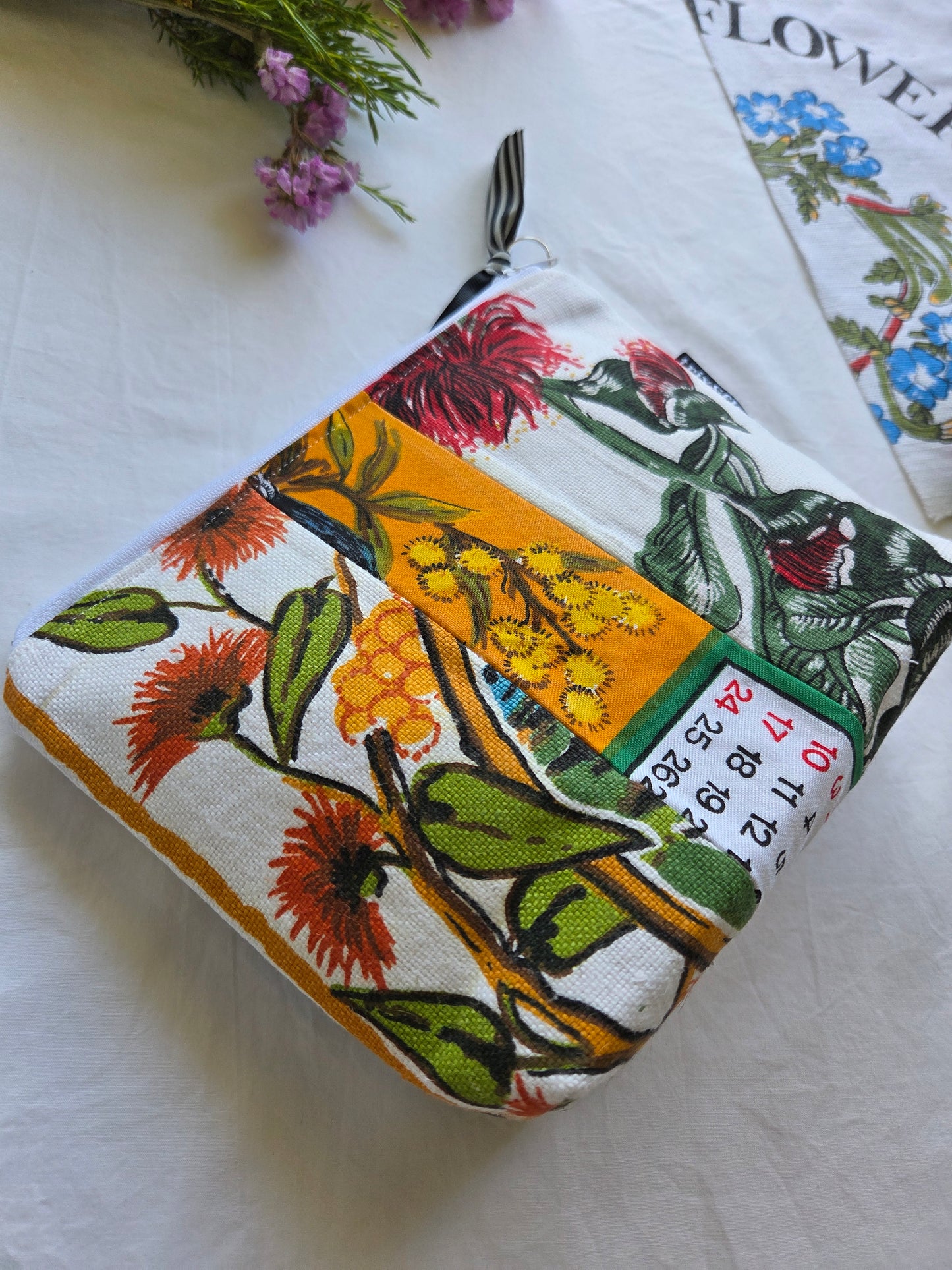 WILDFLOWER HOUR zipper pouch